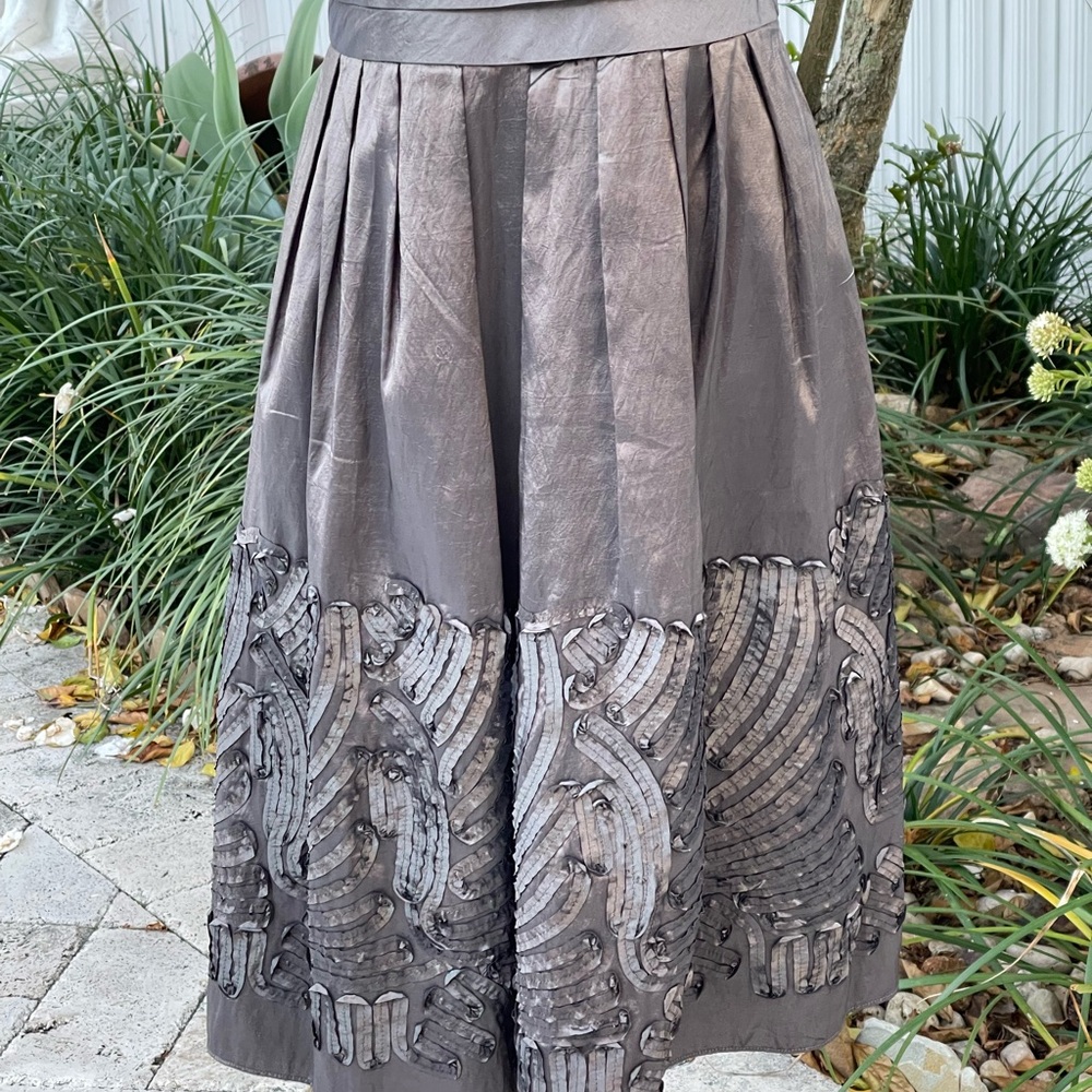 Dress - Picture 7 of 9